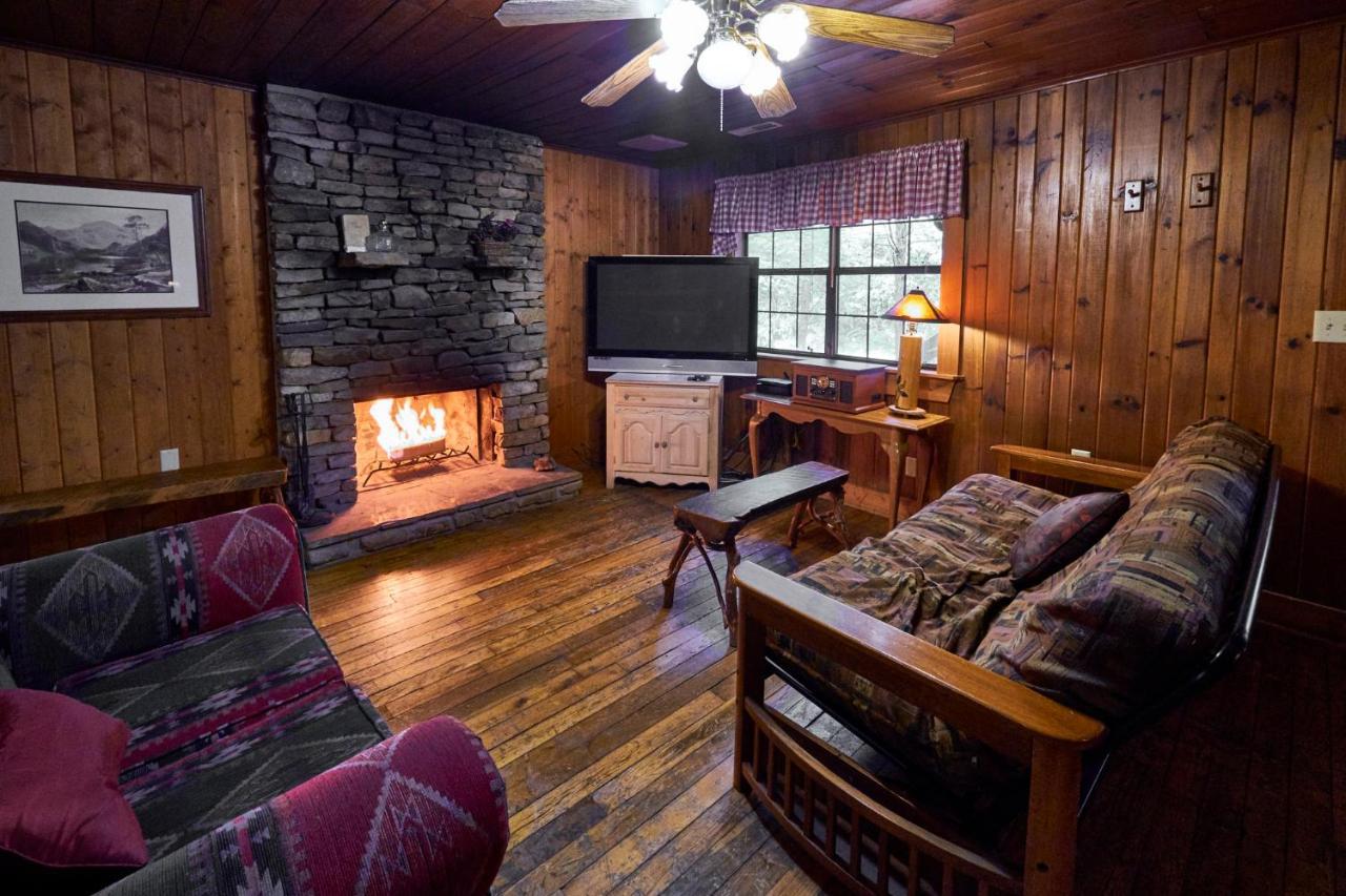 A Cabin In The Woods Pigeon Forge Exterior foto