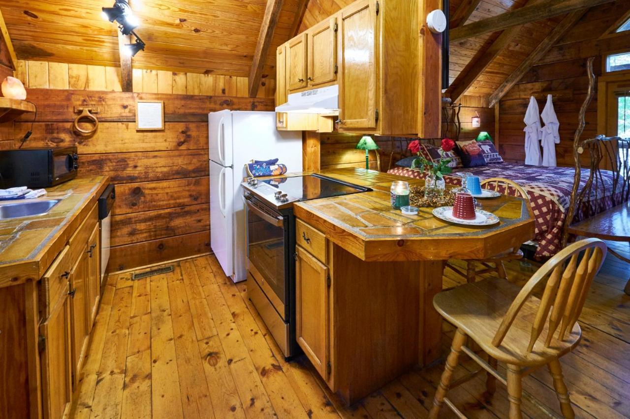 A Cabin In The Woods Pigeon Forge Exterior foto